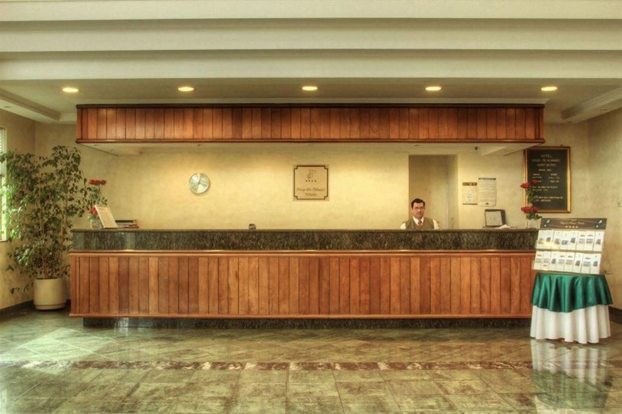 Hotel Diego De Almagro Aeropuerto Santiago Exterior photo